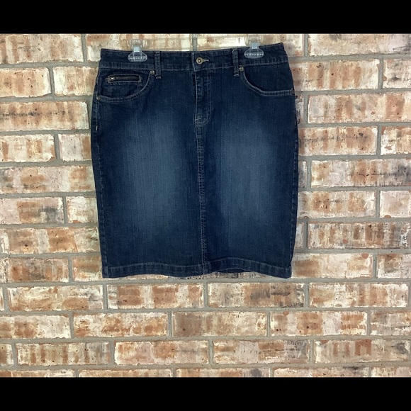Sonoma Dresses & Skirts - Sonoma denim skirt Sz L